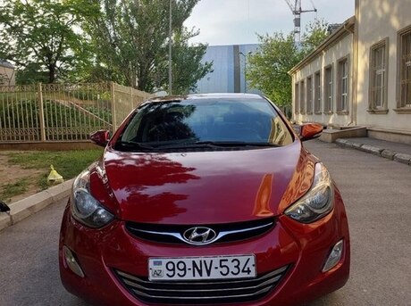 Hyundai Elantra 2012