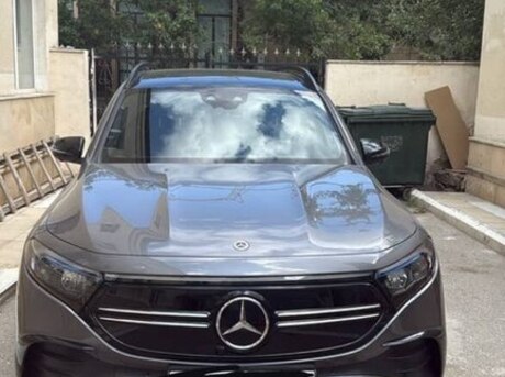 Mercedes  2022