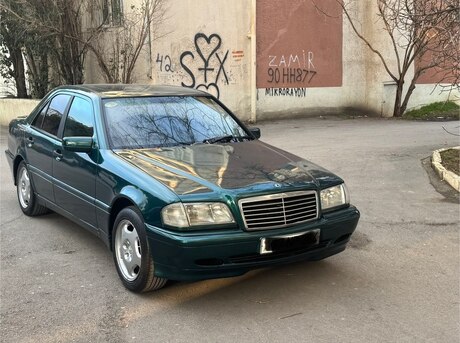 Mercedes C 180