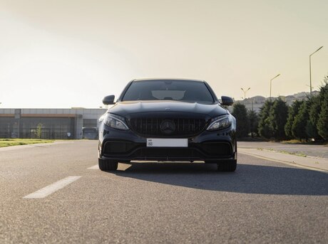Mercedes C 63 AMG