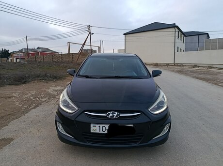 Hyundai Accent 2015