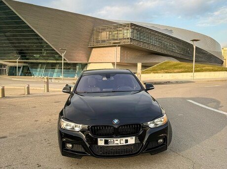 BMW 330 2016