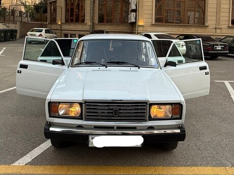 LADA (VAZ) 2107 2005
