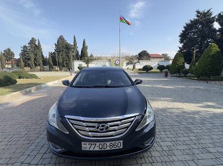 Hyundai Sonata 2012