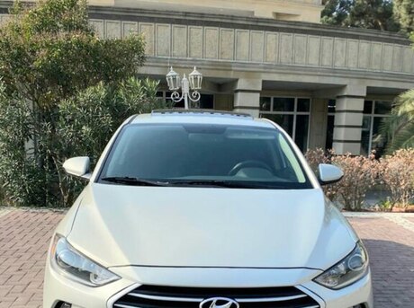 Hyundai Elantra 2016