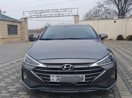 Hyundai Elantra 2019
