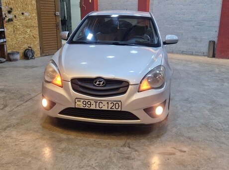 Hyundai Verna 2009