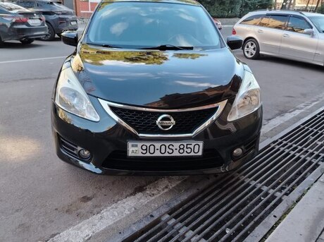 Nissan Tiida 2013