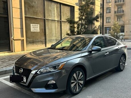 Nissan Altima 2019