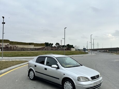 Opel Astra 2000