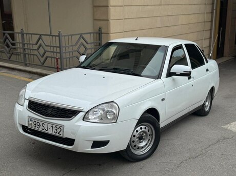 LADA (VAZ) Priora 2017