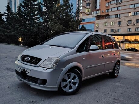 Opel Meriva 2004