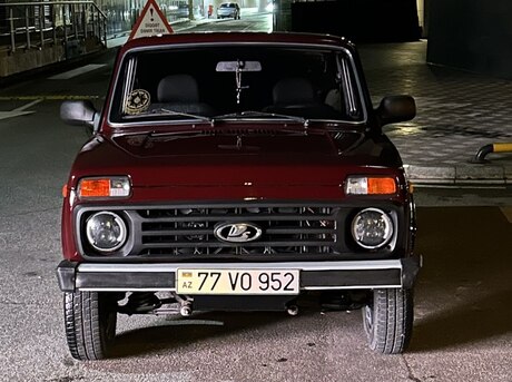 LADA (VAZ) Niva 2009