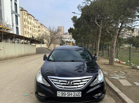 Hyundai Sonata 2011