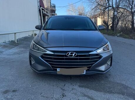 Hyundai Elantra 2019