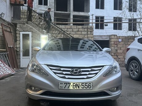Hyundai Sonata 2011