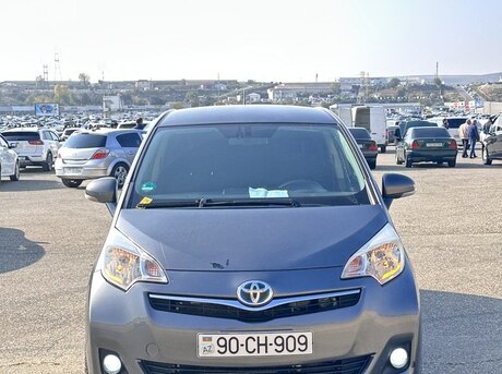 Toyota  2011