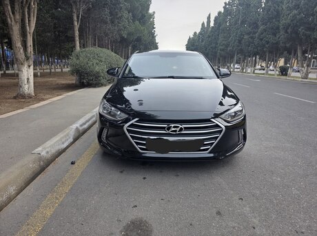 Hyundai Elantra 2018