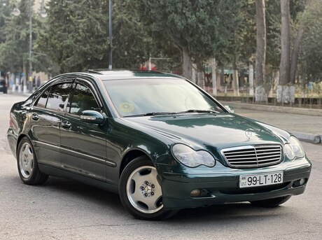 Mercedes C 200