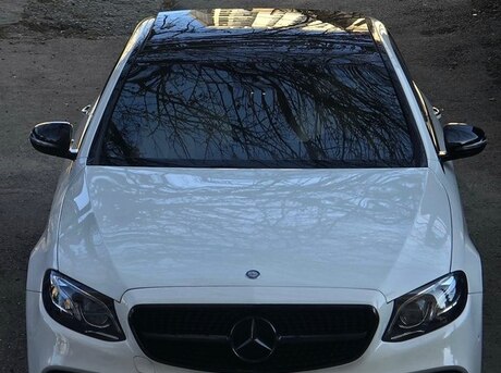 Mercedes E 300 4MATIC 2016