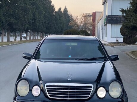 Mercedes E 220 2000