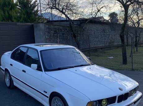 BMW 525 1990