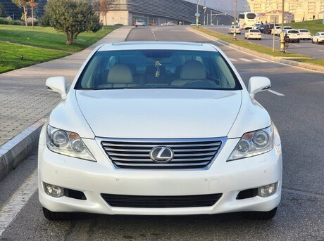 Lexus LS 460 2012