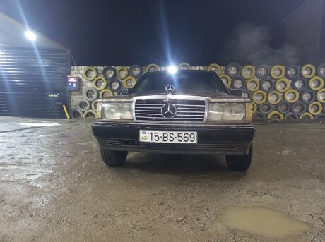 Mercedes 190 1989