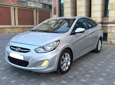 Hyundai Accent 2012