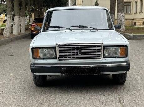 LADA (VAZ) 2107