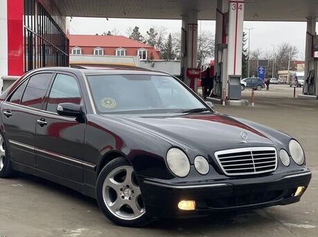 Mercedes E 220 2000