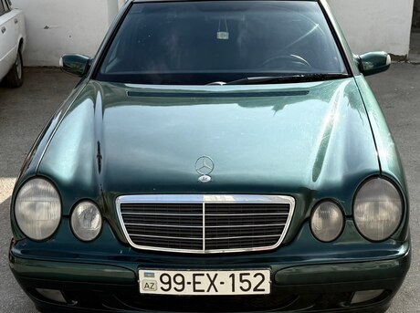 Mercedes E 220 2001