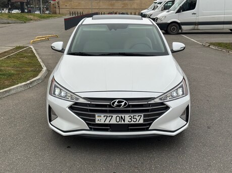 Hyundai Elantra 2019