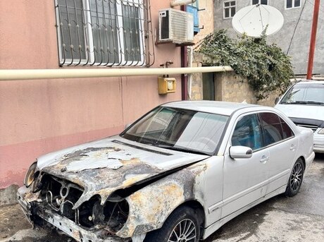 Mercedes E 240 2000