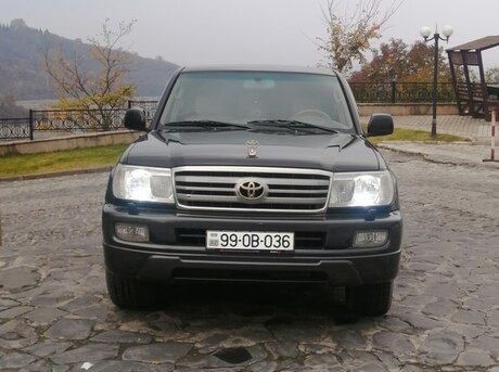 Toyota Land Cruiser