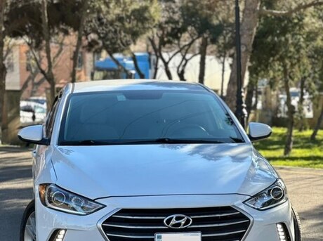 Hyundai Elantra 2017