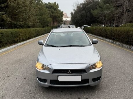 Mitsubishi Lancer
