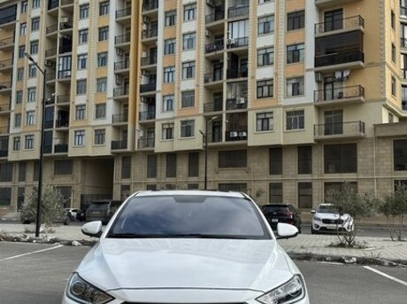 Hyundai Avante 2016