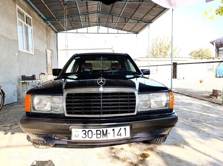 Mercedes 190 1990