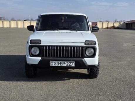 LADA (VAZ) Niva 2013