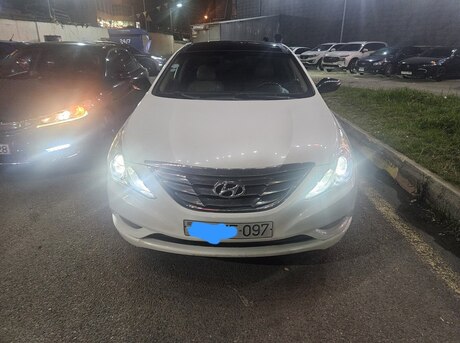 Hyundai Sonata 2010
