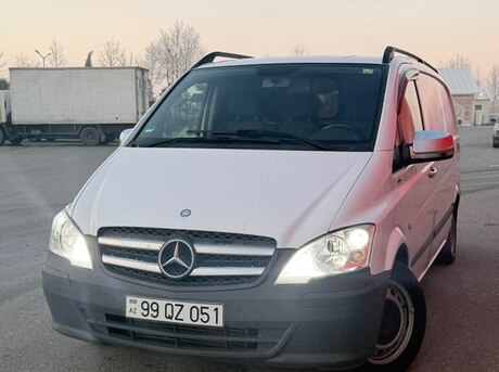 Mercedes  2011
