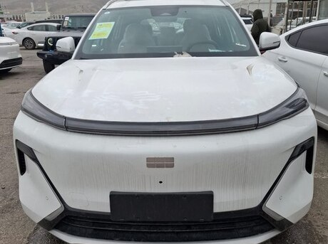 Geely  2025