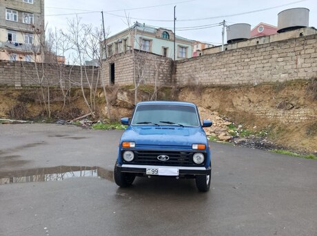 LADA (VAZ) Niva 2003