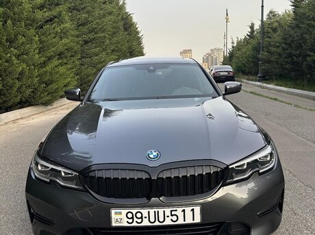 BMW 330e 2021