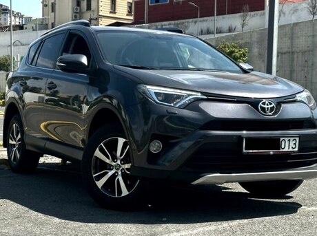 Toyota RAV4 2017