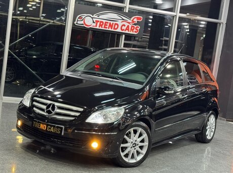 Mercedes B 180