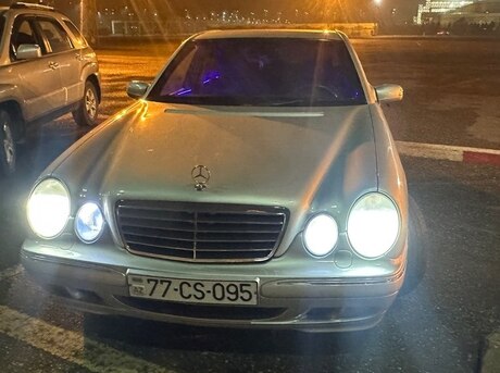 Mercedes E 240 2000