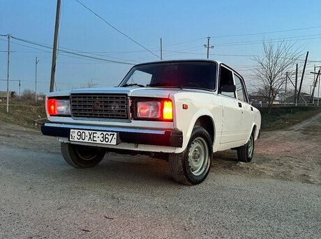 LADA (VAZ) 2107