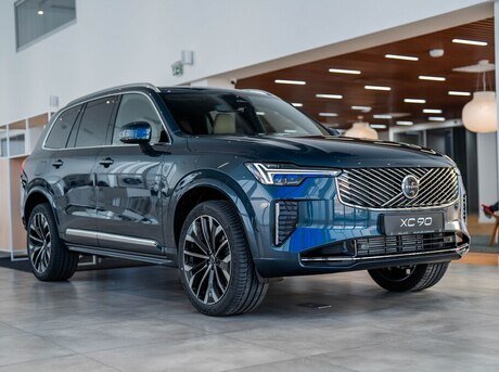 Volvo XC90 2025